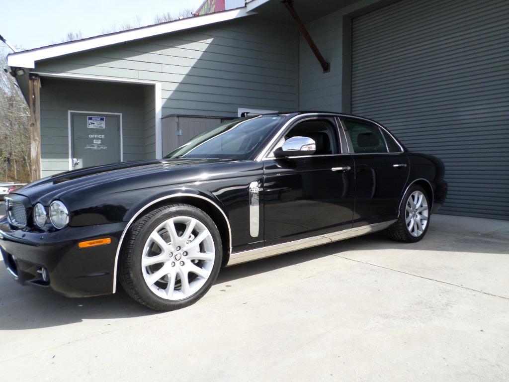 2008 Jaguar XJ-Series XJ8 photo
